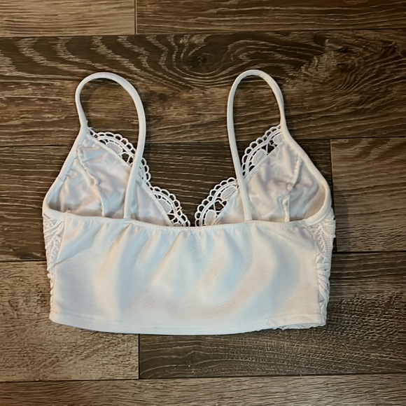 Charlotte Russe cropped crochet white top - Picture 4 of 5